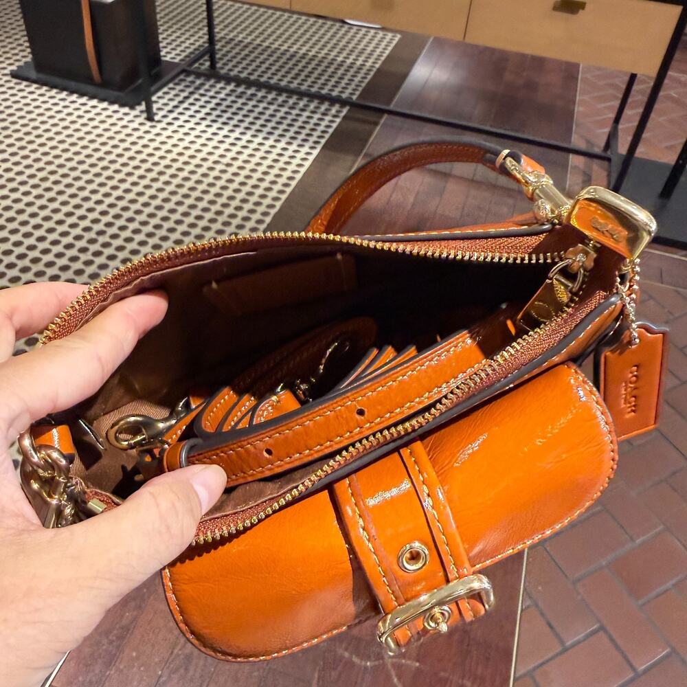 Coach Outlet Ashton Mini Shoulder Bag CDB19 Gold/Cinnamon - Picture 7 of 8